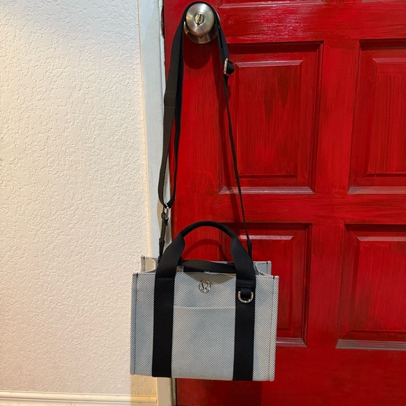 Lululemon 4.5L tote purse - Picture 4 of 6